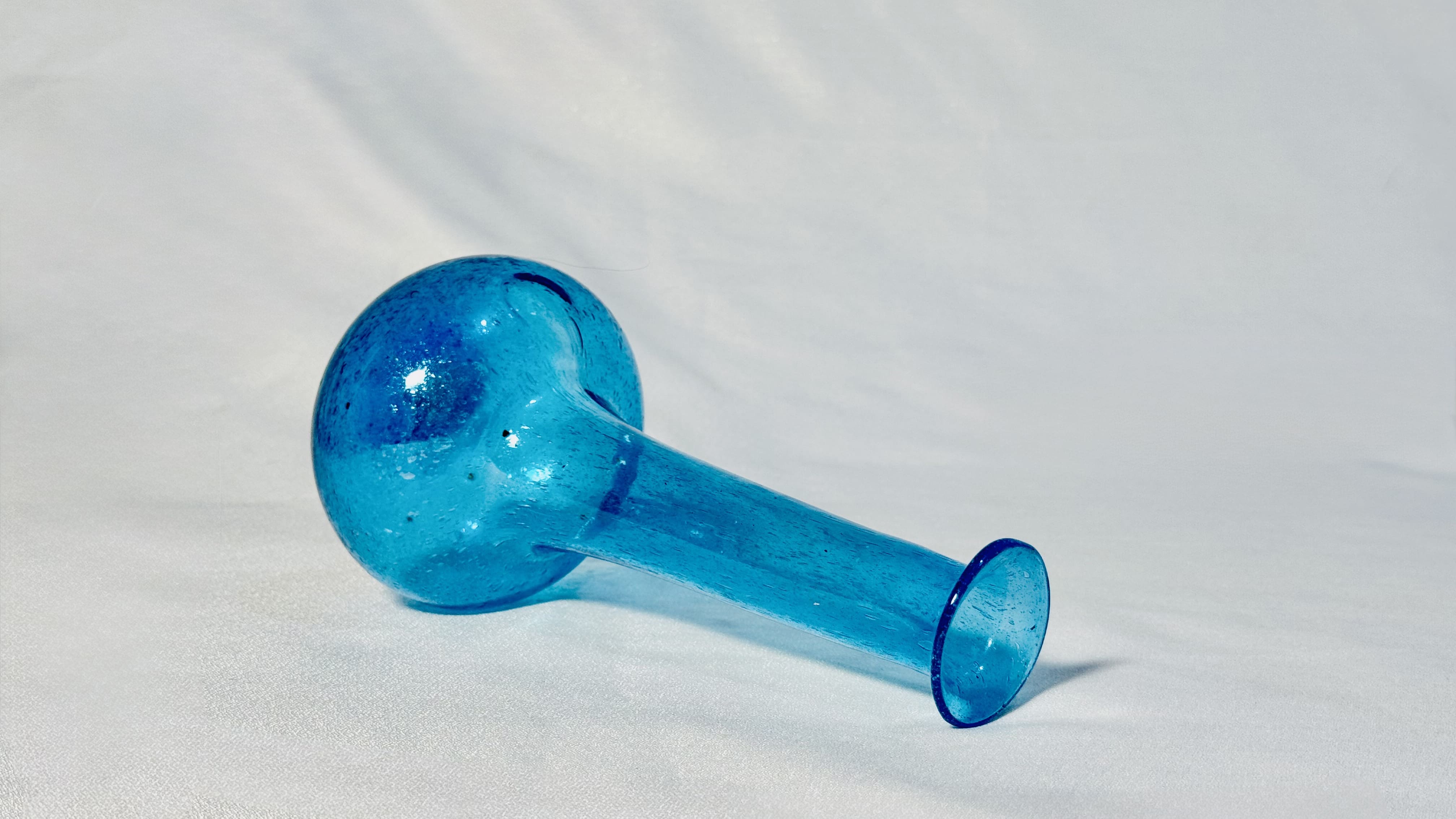 Herati glassware blue vase