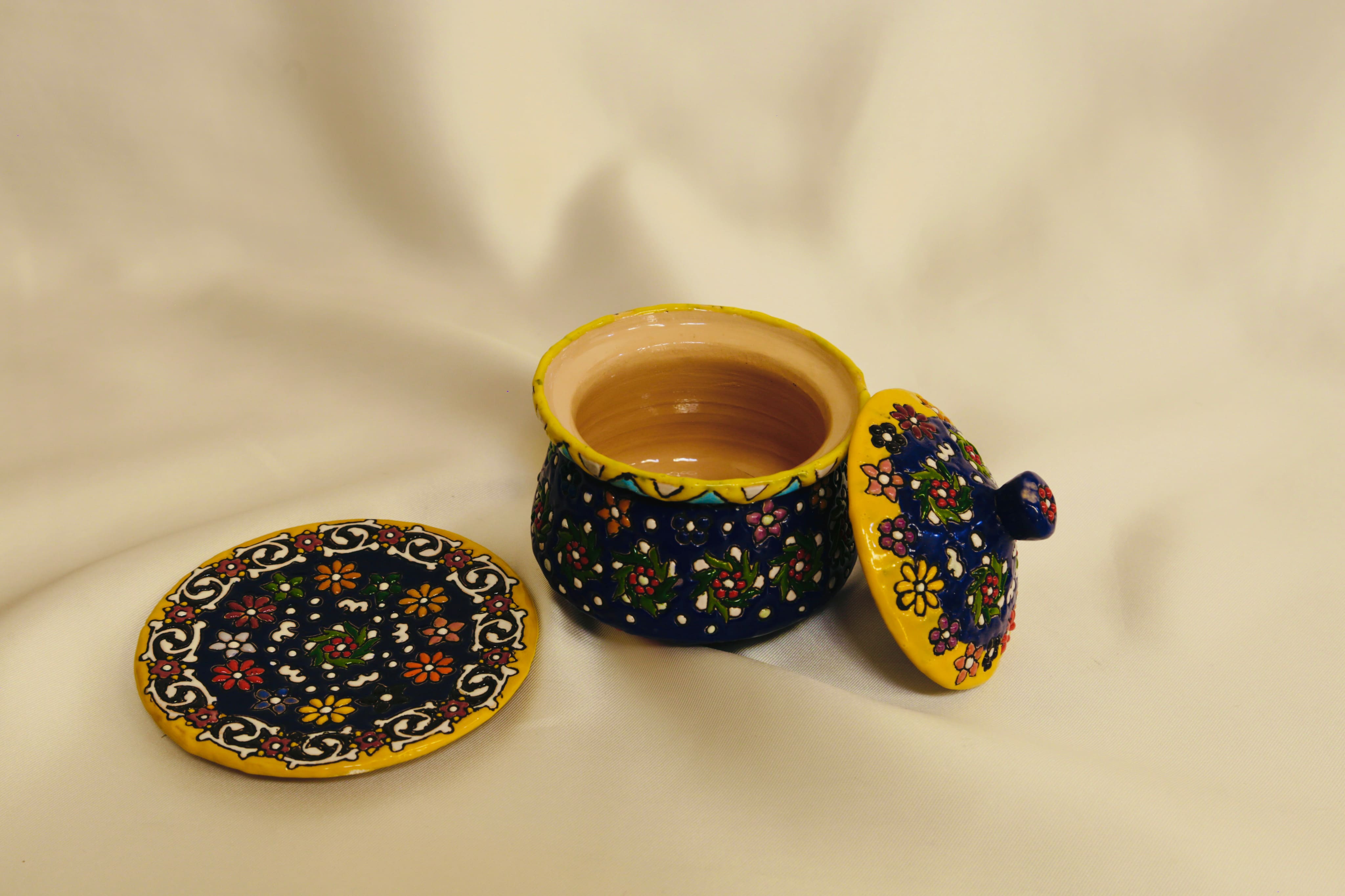 Enameled pottery sugarcane