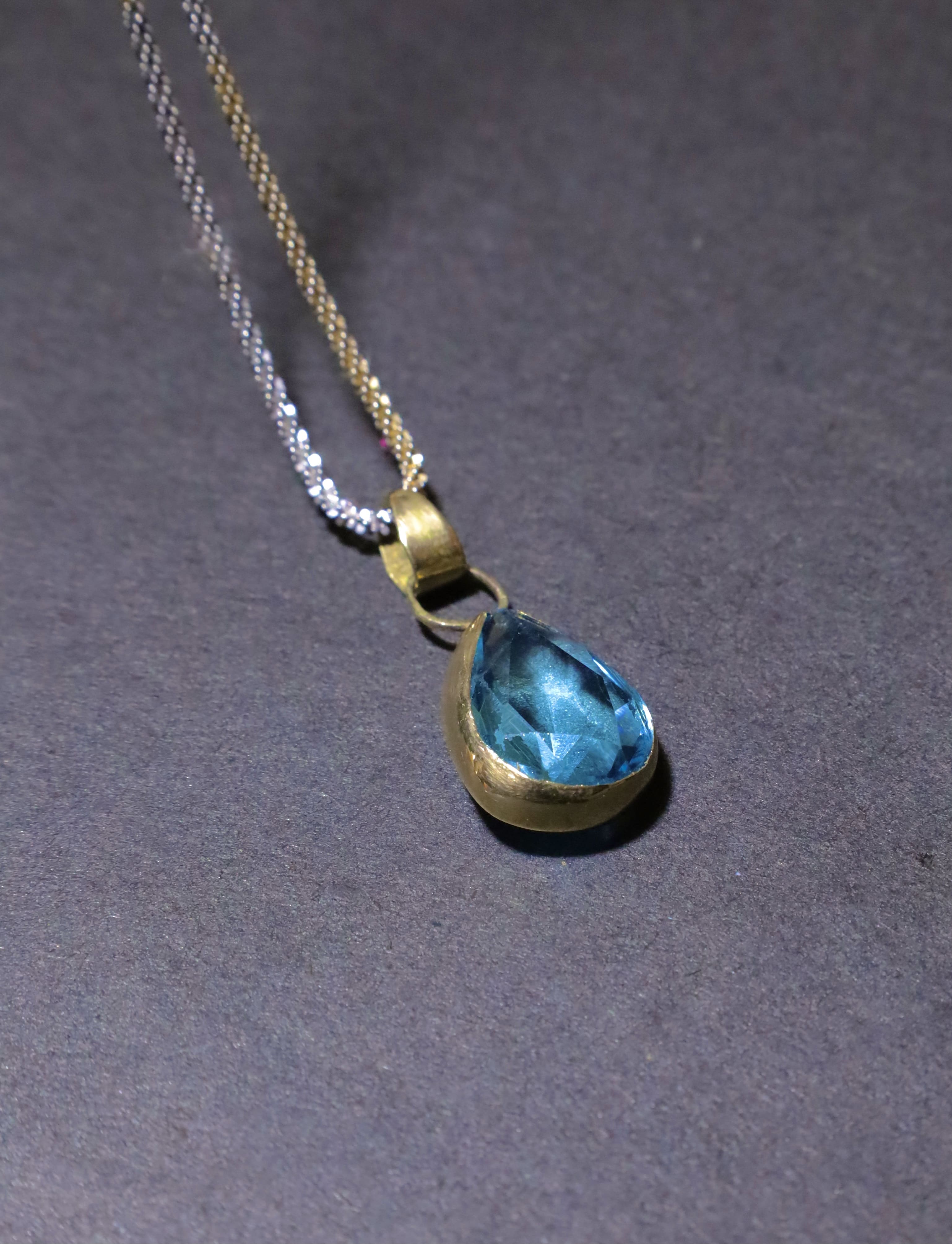 Topaz stone necklace
