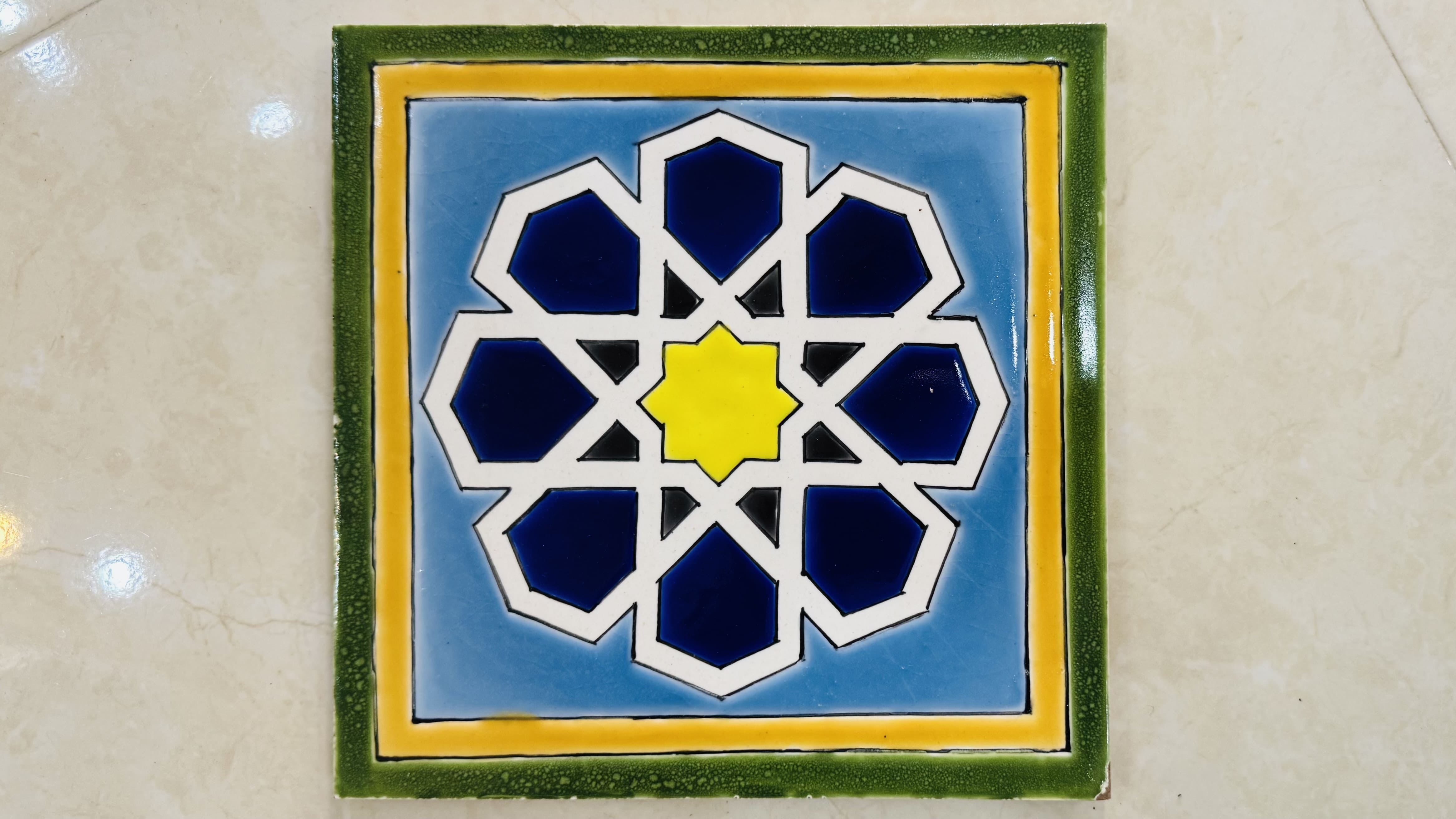 Tile with geometric design